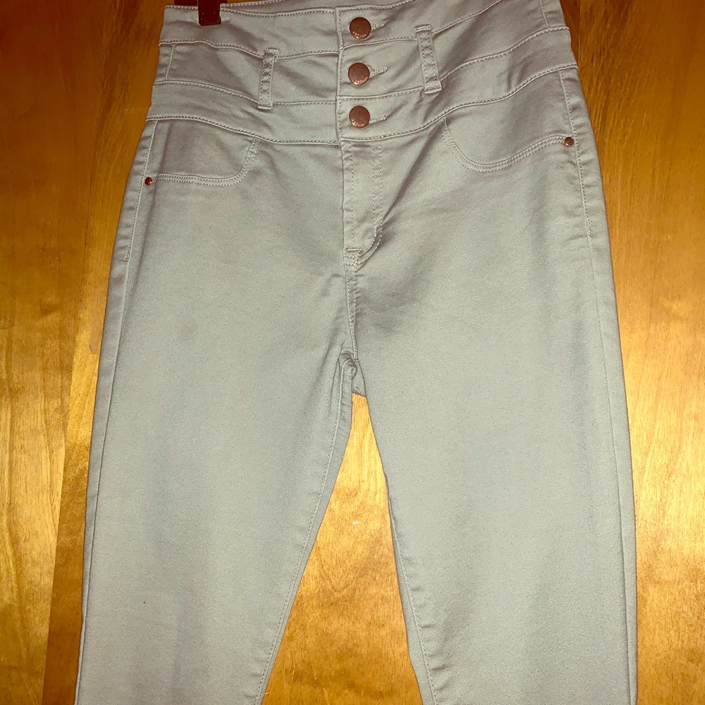 High waisted jeans